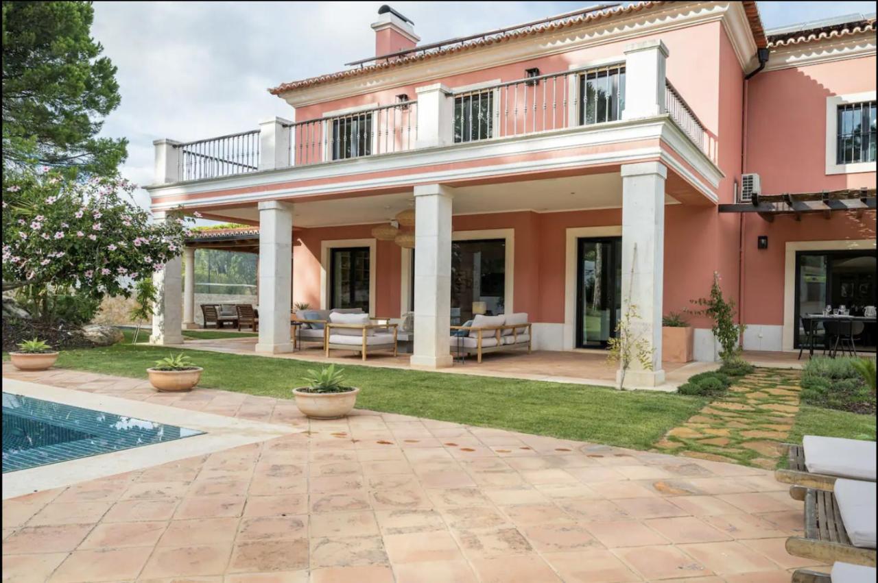 Colorful Villa With Pool By Otyna Am Estoril Exterior photo